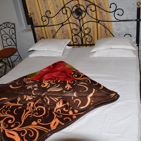 Hotel Deep Valley Mount Abu Exterior photo